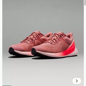 Lululemon women’s blissfeel sneakers